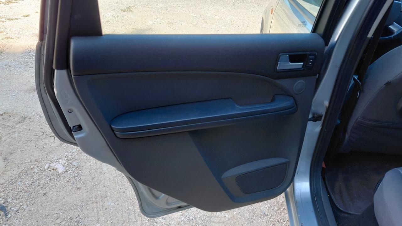 Ford Focus C-Max 1.6 TDCi (110CV)