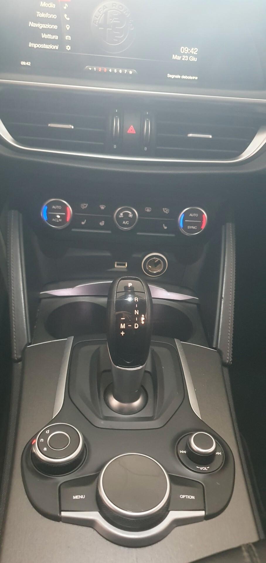 Alfa Romeo Stelvio 2.2 Turbodiesel 210 CV AT8 Q4 Executive