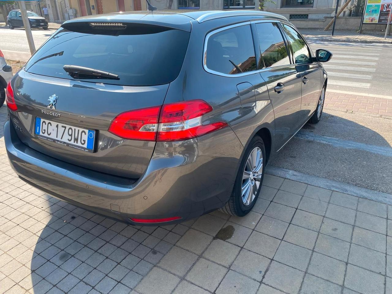 Peugeot 308 blue hdi 1.5 allure