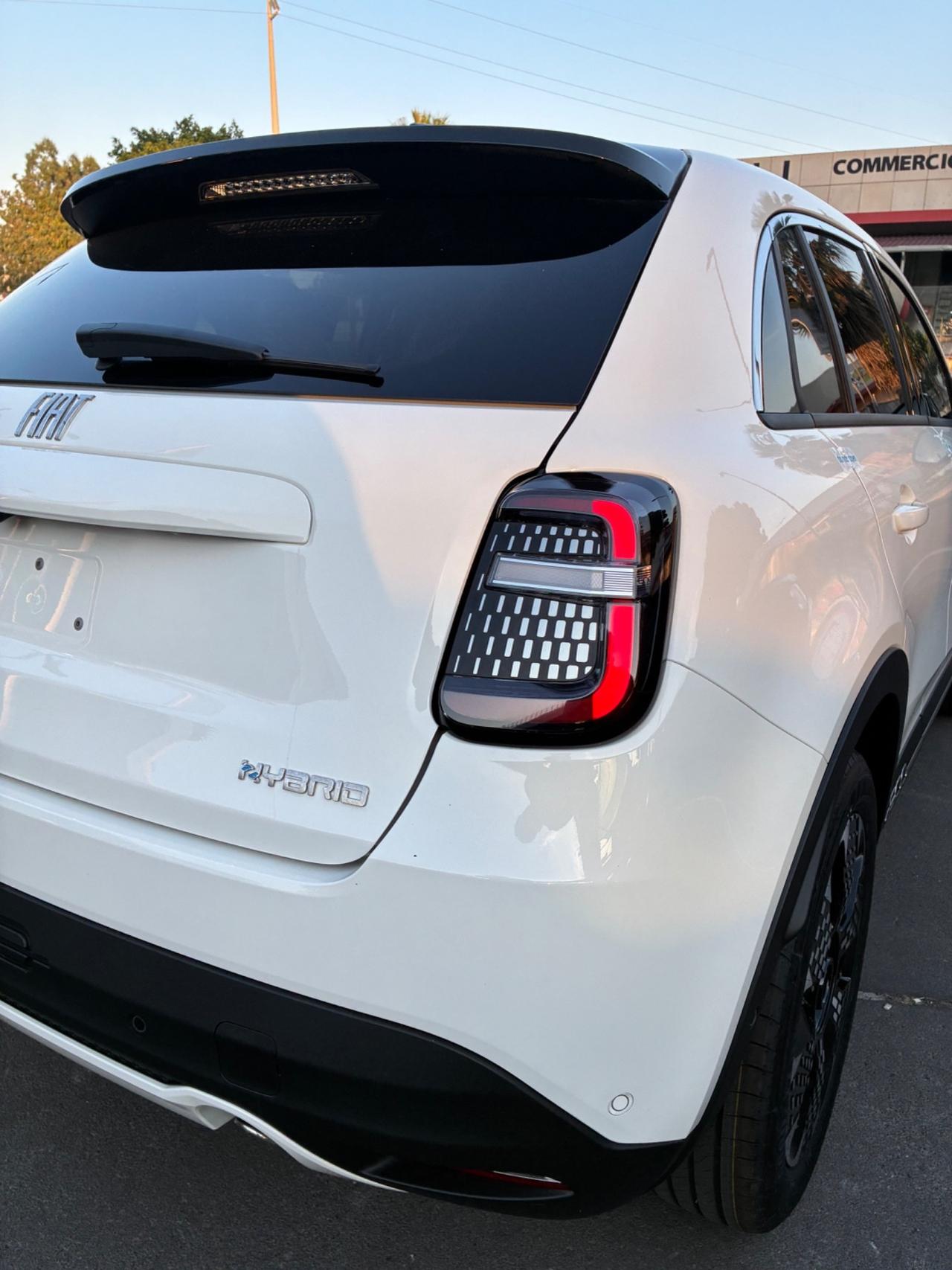 Fiat 600 Hybrid 110 CV DCT MHEV La Prima KM0