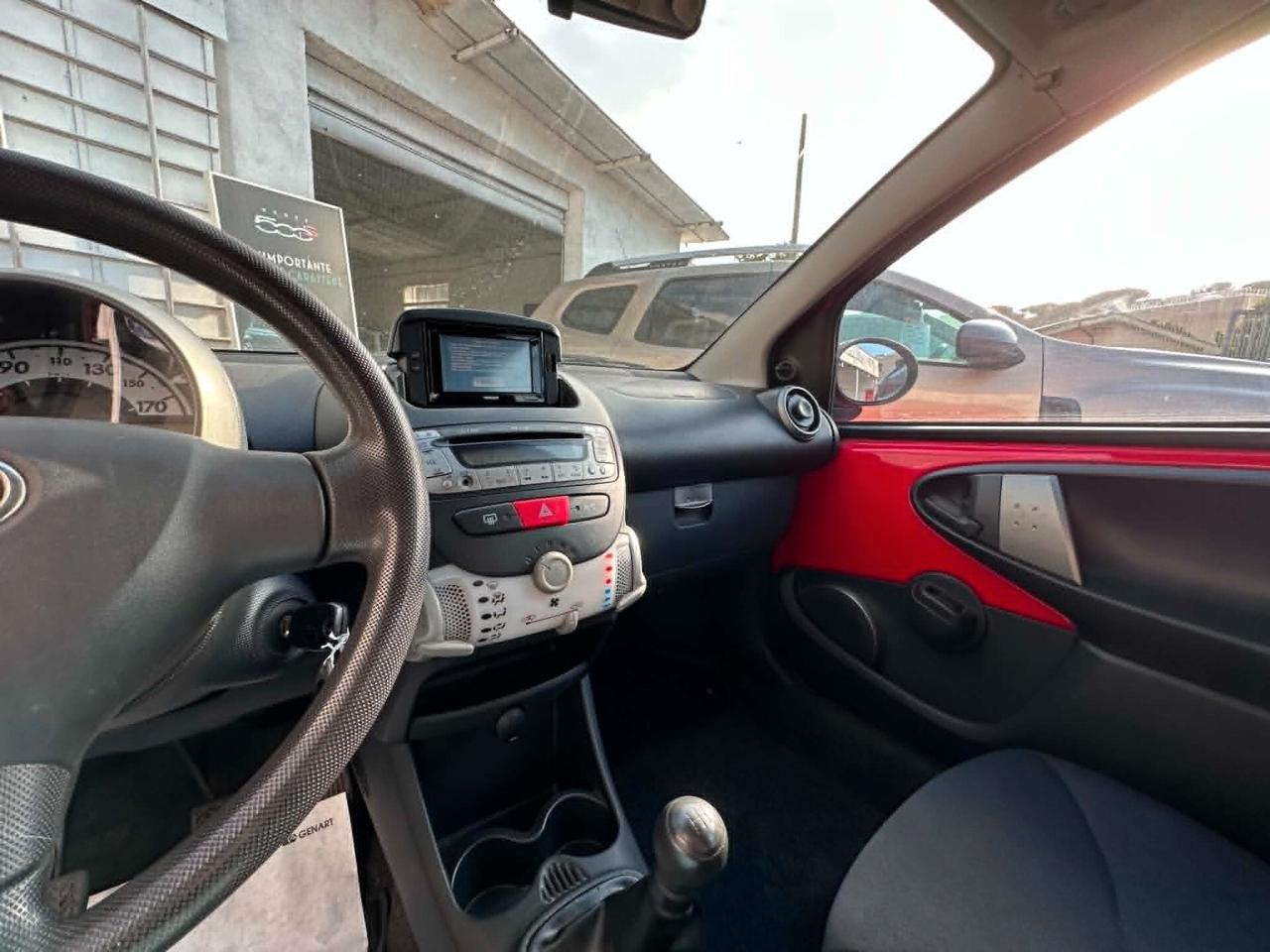 Toyota Aygo 1.0 12V VVT-i 5 porte Active Connect