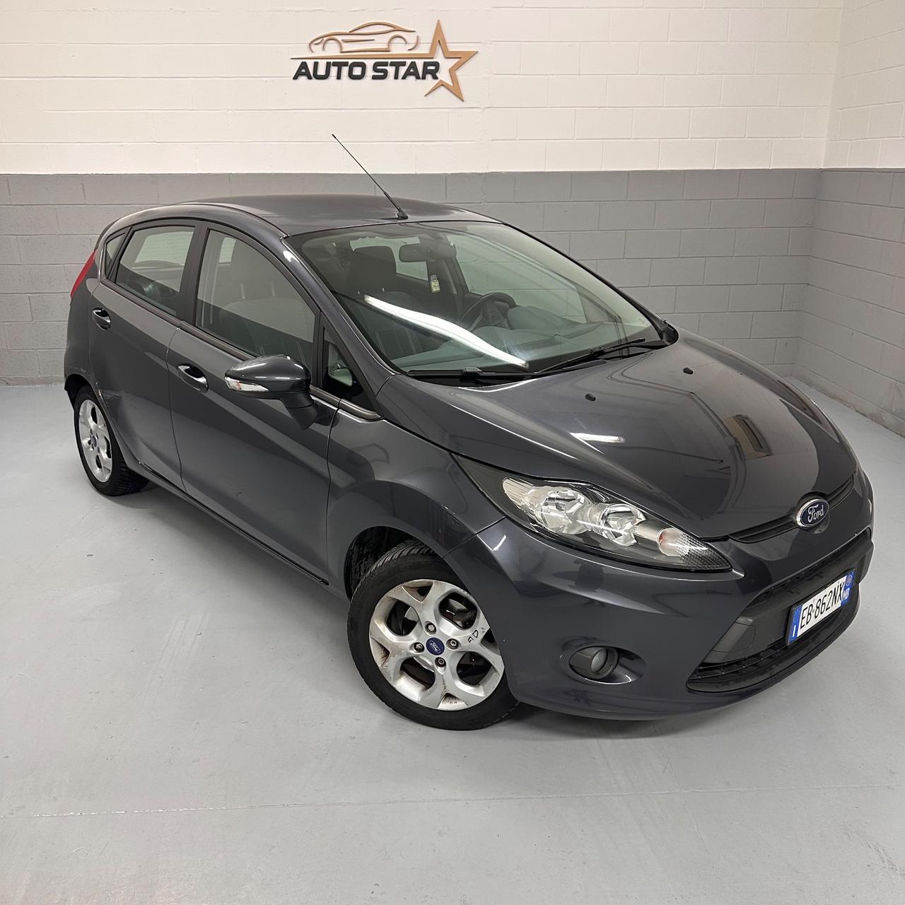 Ford Fiesta 1.2 82 CV 5 porte Titanium NEOPATENTATI