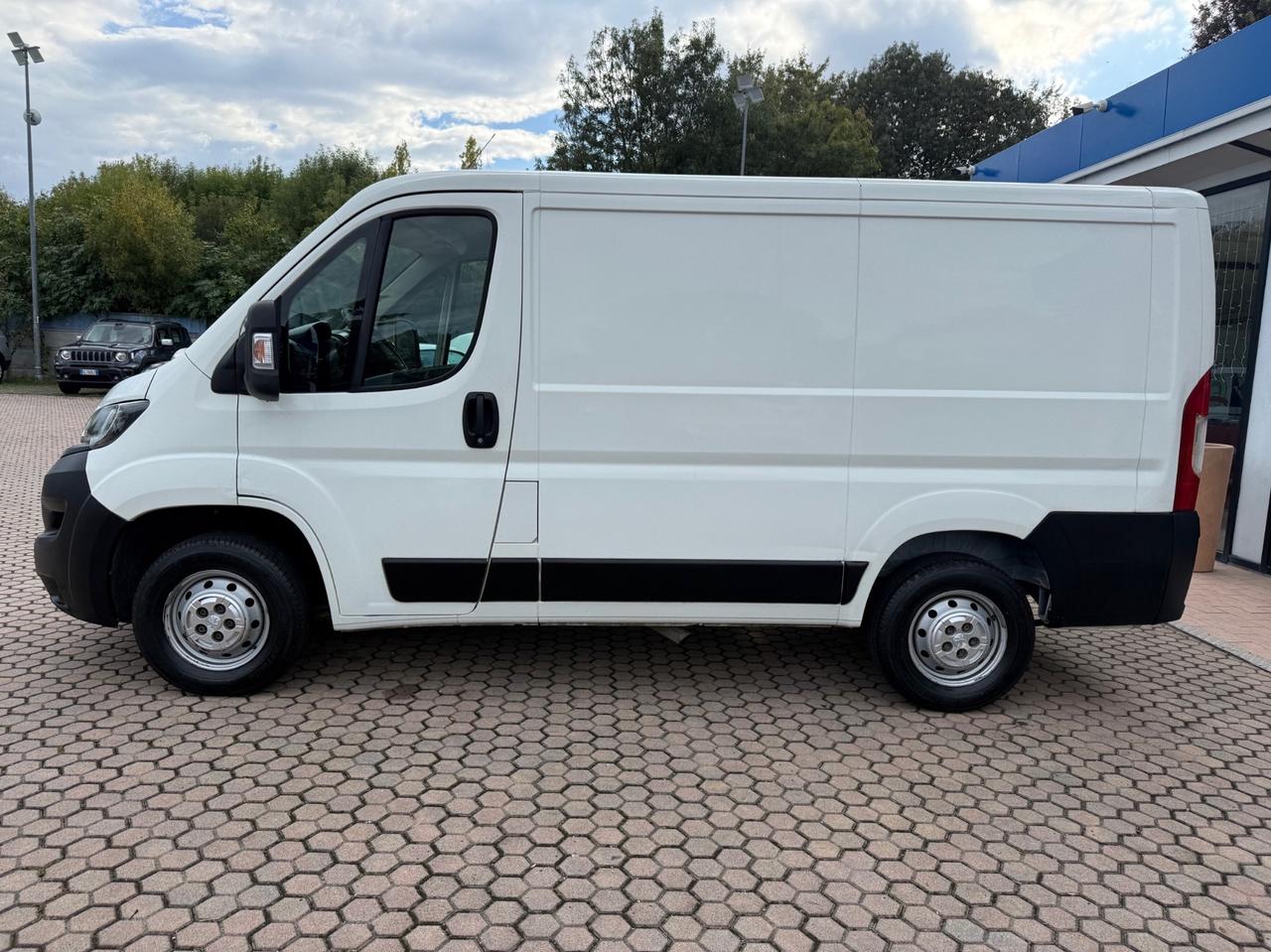 Peugeot Boxer 330 2.2 BlueHDi 120 S&S PC-TN Furgone