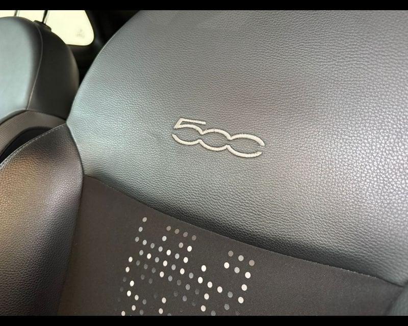 FIAT 500 (2015--->) 1.0 Hybrid Connect