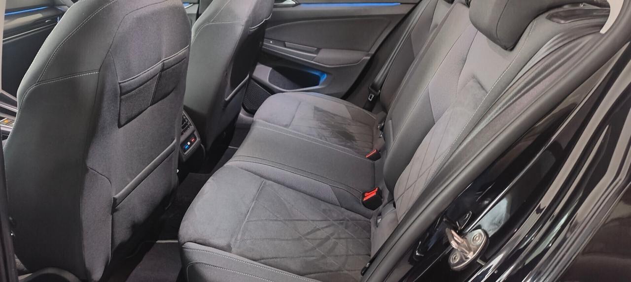 Volkswagen Golf 2.0 TDI 150 CV DSG SCR Style