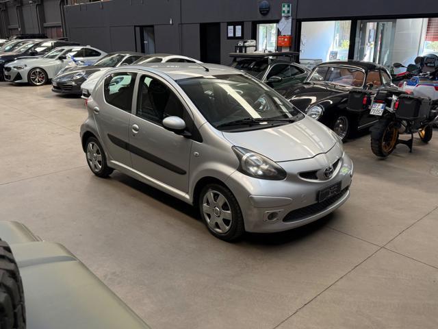 TOYOTA Aygo 1.0 12V VVT-i 5 porte Sol