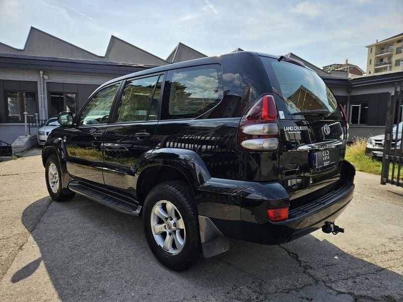 Toyota Land Cruiser 5p 3.0 d4-d Auto 7POSTI GANCIO TRAINO