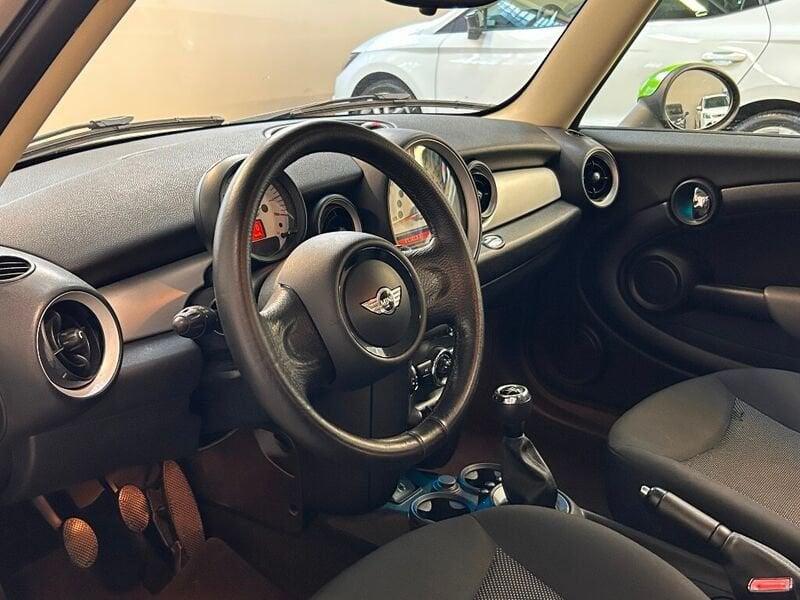 MINI Mini 1.6 16V One (55kW)