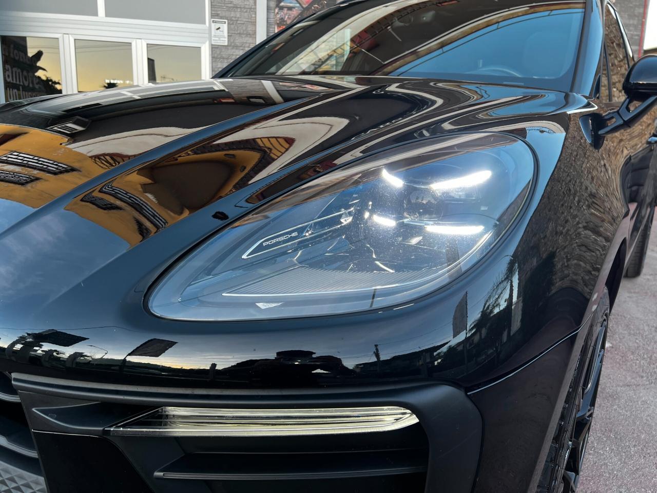 Porsche Macan 2.0 265- TOTAL BLACK-TETTO-2022