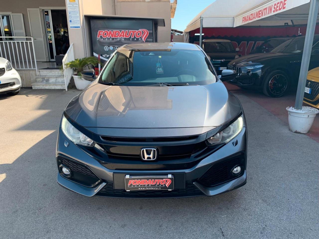 Honda Civic 1.6 5 porte Elegance Navi