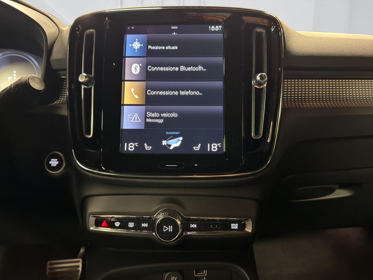 Volvo XC40 1.5 t4 phev R-design auto my21 - 24 MESI GARANZIA
