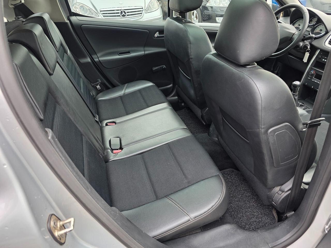 Peugeot 207 1.6 8V HDi 93CV 5p. Allure