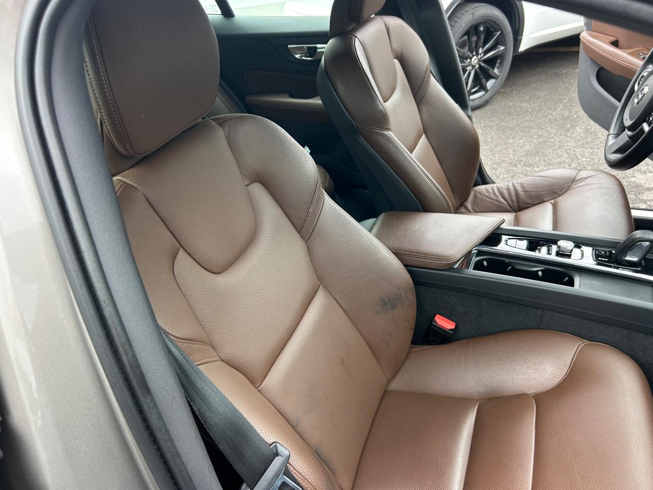 Volvo V60 Cross Country B4 (d) AWD automatico Plus