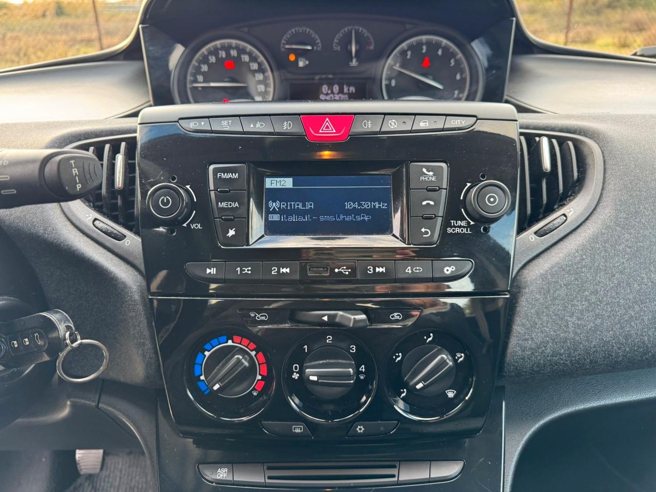 Lancia Ypsilon 1.2 69 CV 5 porte Platinum