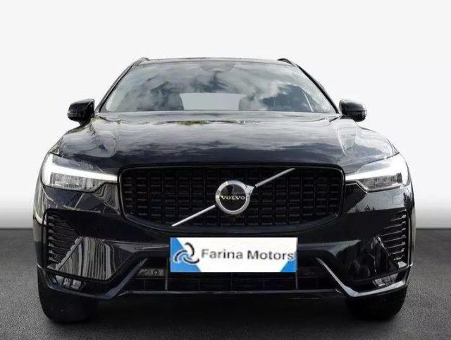 VOLVO XC60 B4 (d) AWD automatico Plus Dark N1Autocarro