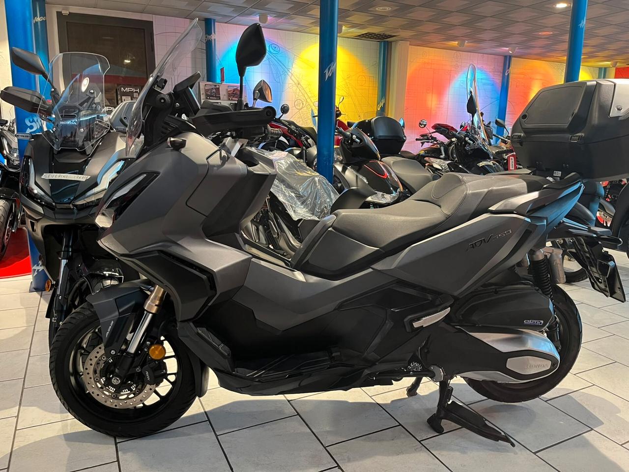 Honda ADV 350