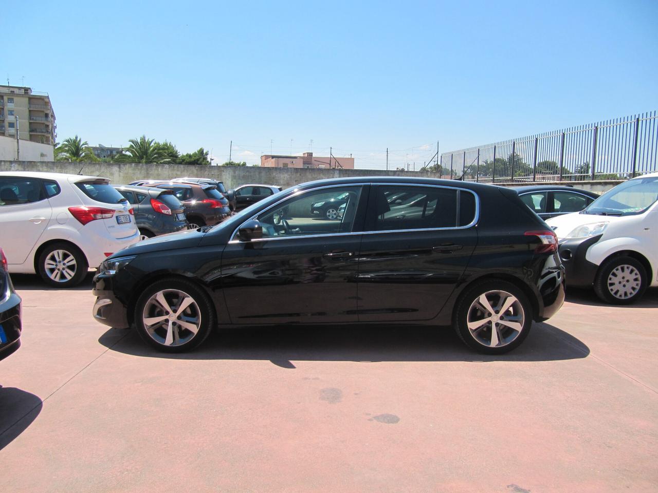 Peugeot 308 BlueHDi 120 S&S Allure