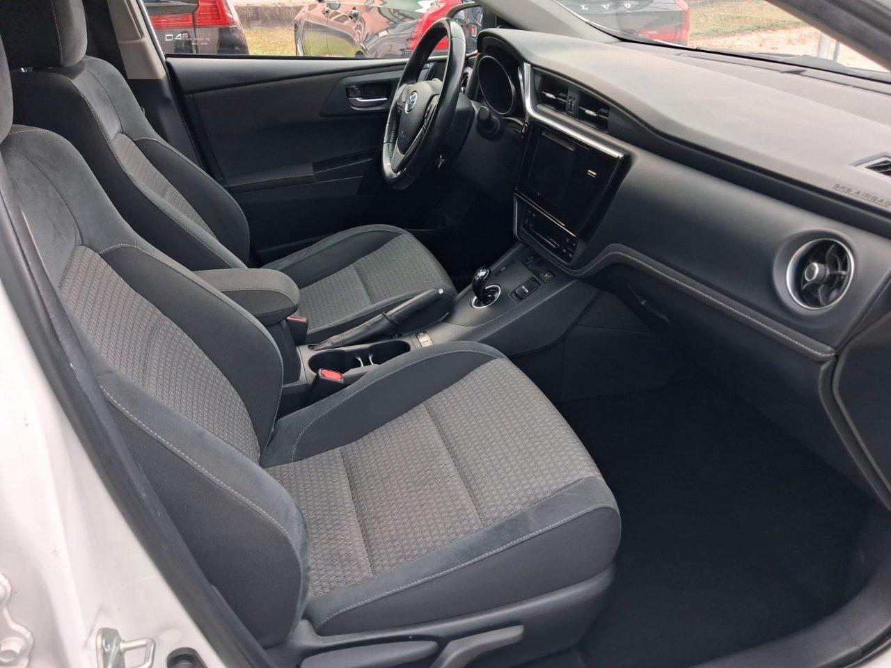 Toyota Auris 5 Porte 1.8h Style cvt