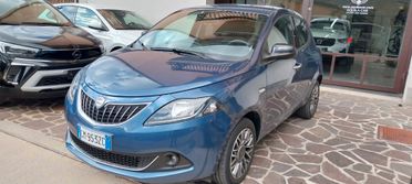 Lancia Ypsilon 1.0 FireFly 5 porte S&S Hybrid Gold
