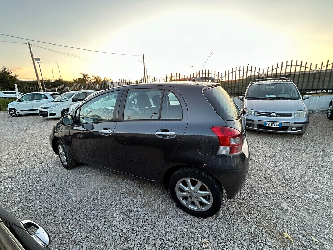 Toyota Yaris 1.3 5 porte Active