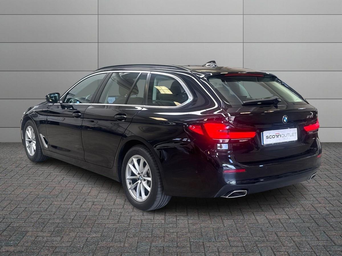 BMW Serie 5(G30/31/F90) - 518d 48V Touring Business