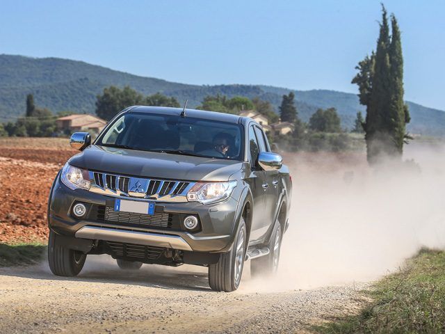 MITSUBISHI L200 2.4 DI-D/154CV Double Cab Intense