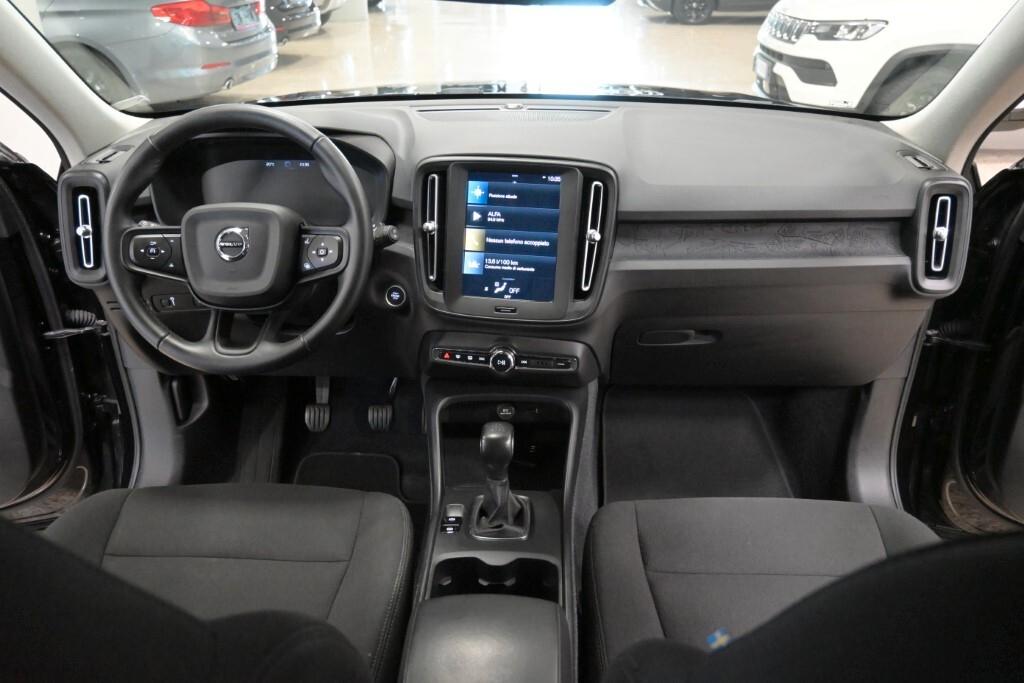 Volvo XC40 T2 Momentum Core
