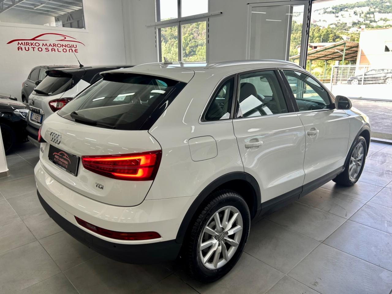 Audi Q3 2.0 TDI 120 CV Sport FINANZIABILE