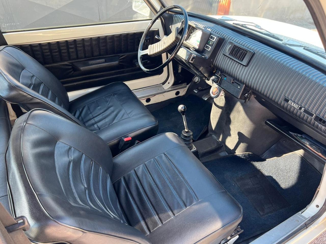 Renault R 5