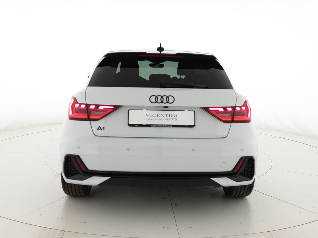 Sportback 30TFSI 116CV S tronic Identity Black