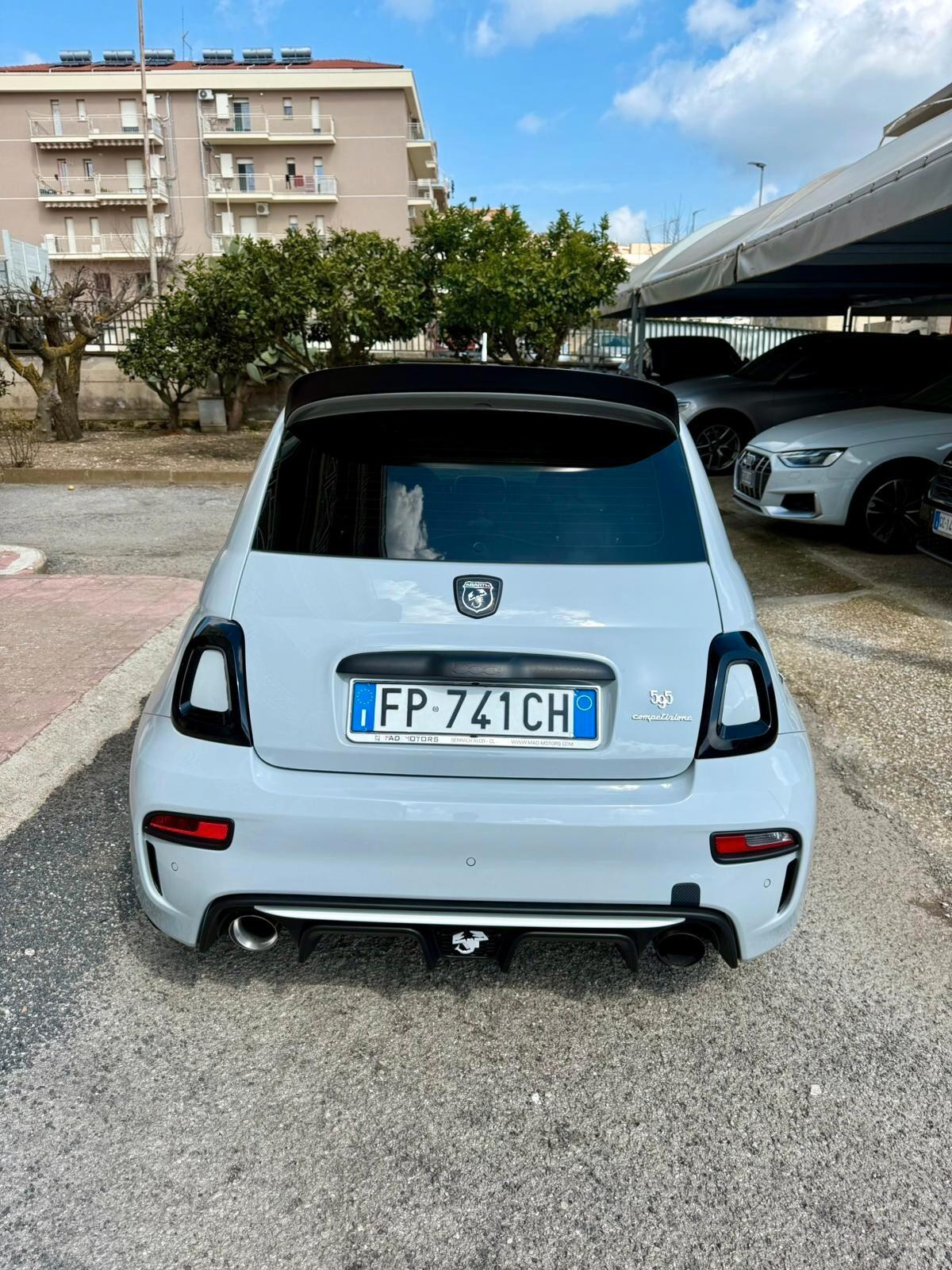 Abarth 595 1.4 Turbo T-Jet 180 CV Competizione