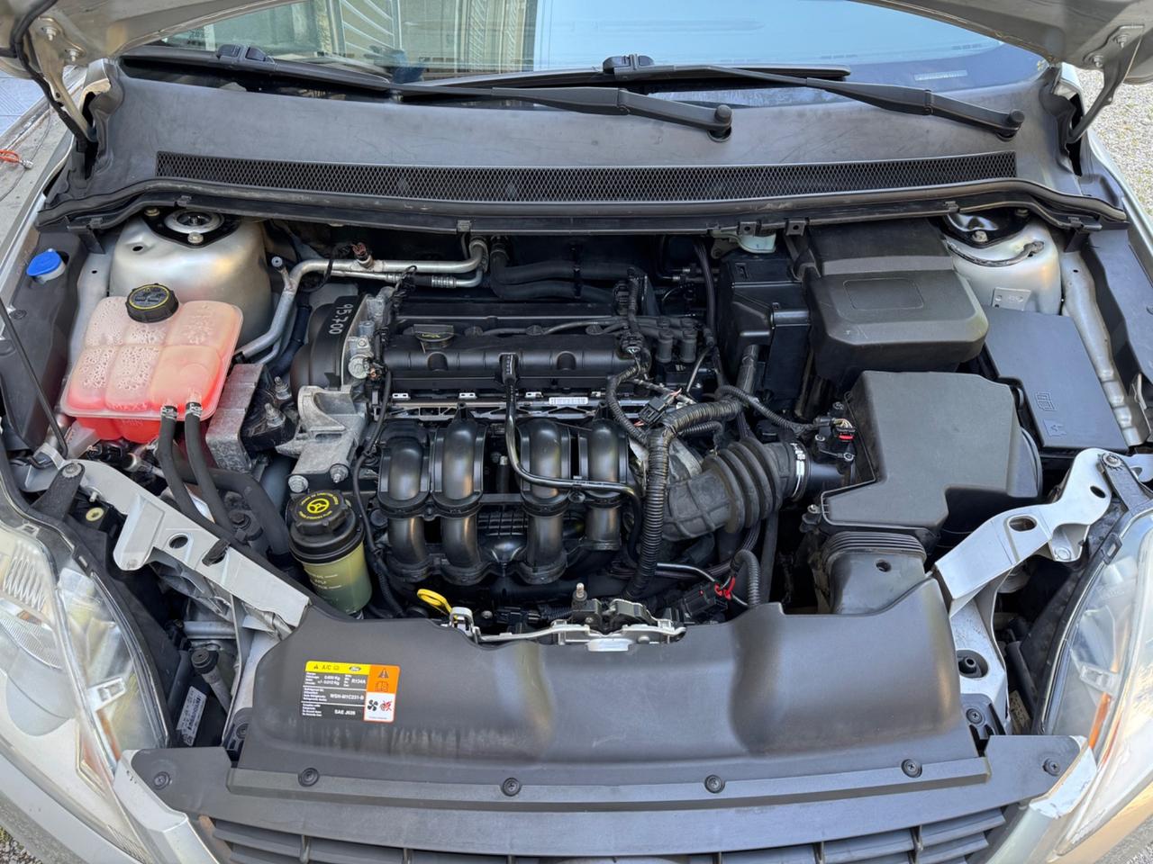 Ford Focus 1.6 benzina 116cv