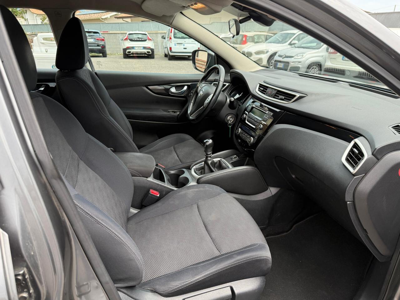 Nissan Qashqai 1.2 DIG-T Business