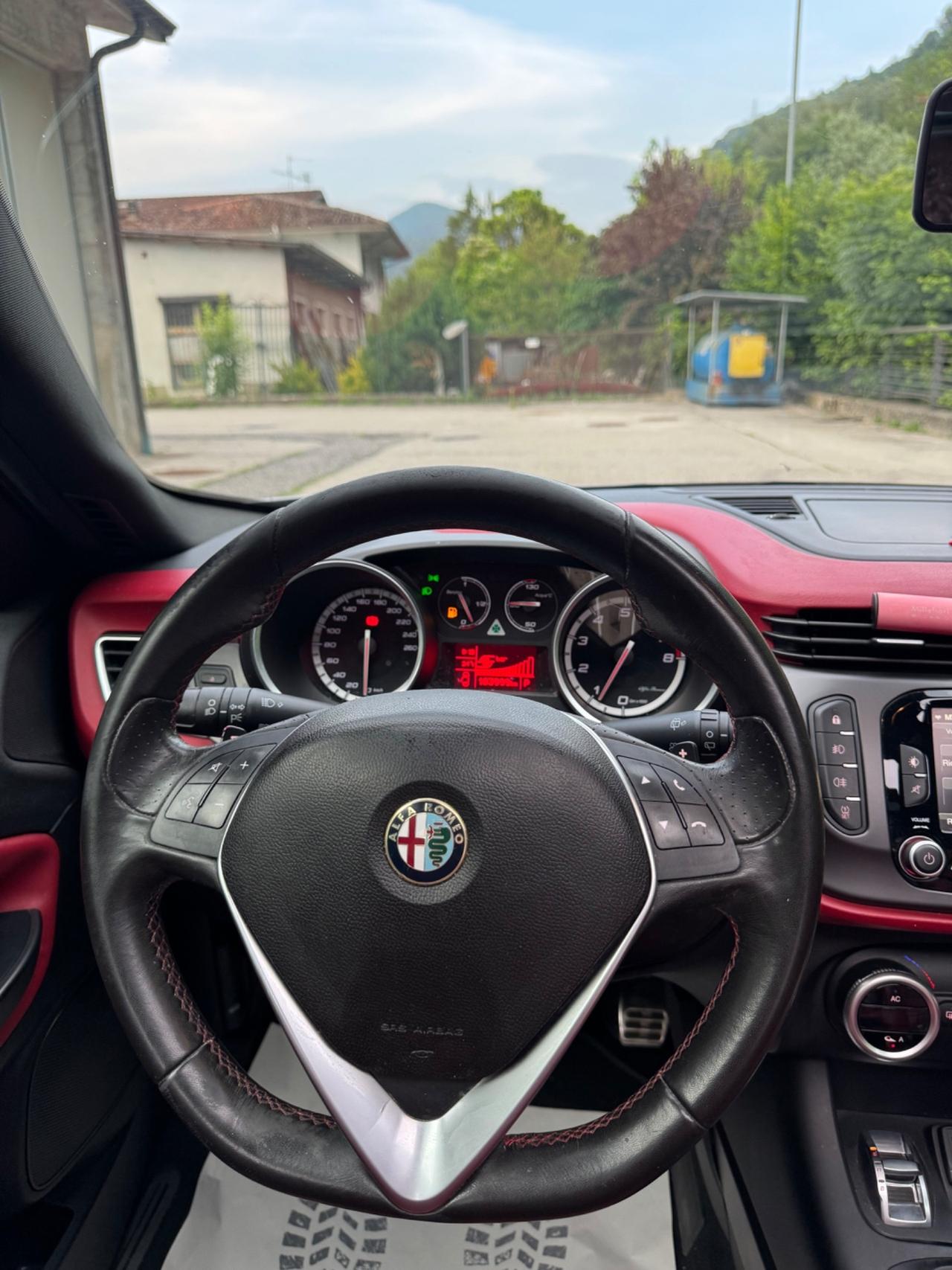 Alfa Romeo Giulietta 1750 Turbo TCT Quadrifoglio Verde