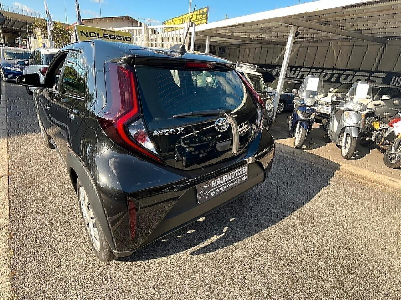 NOLEGGIO TOYOTA AYGO X 1.0 VVT - I 72 CV 5 PORTE ACTIVE