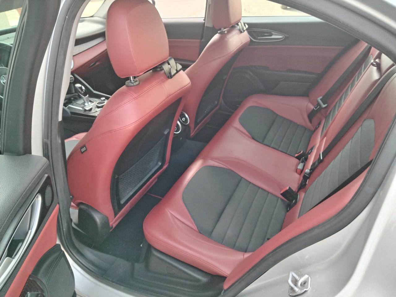 Alfa Romeo Giulia 2.2 Turbodiesel 150 CV AT8 Super