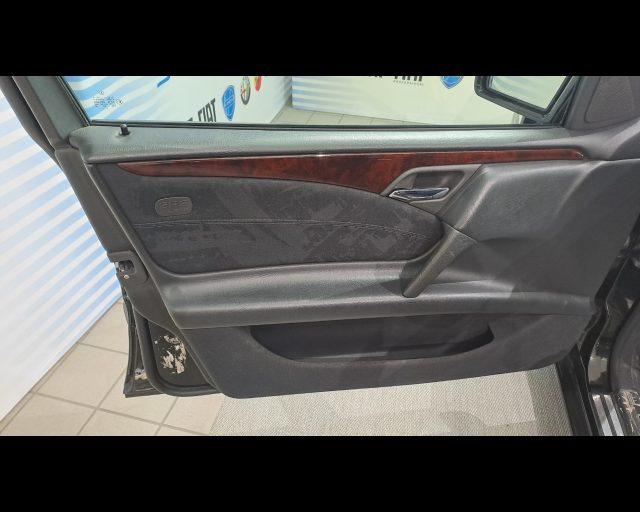 MERCEDES-BENZ E 200 k Elegance