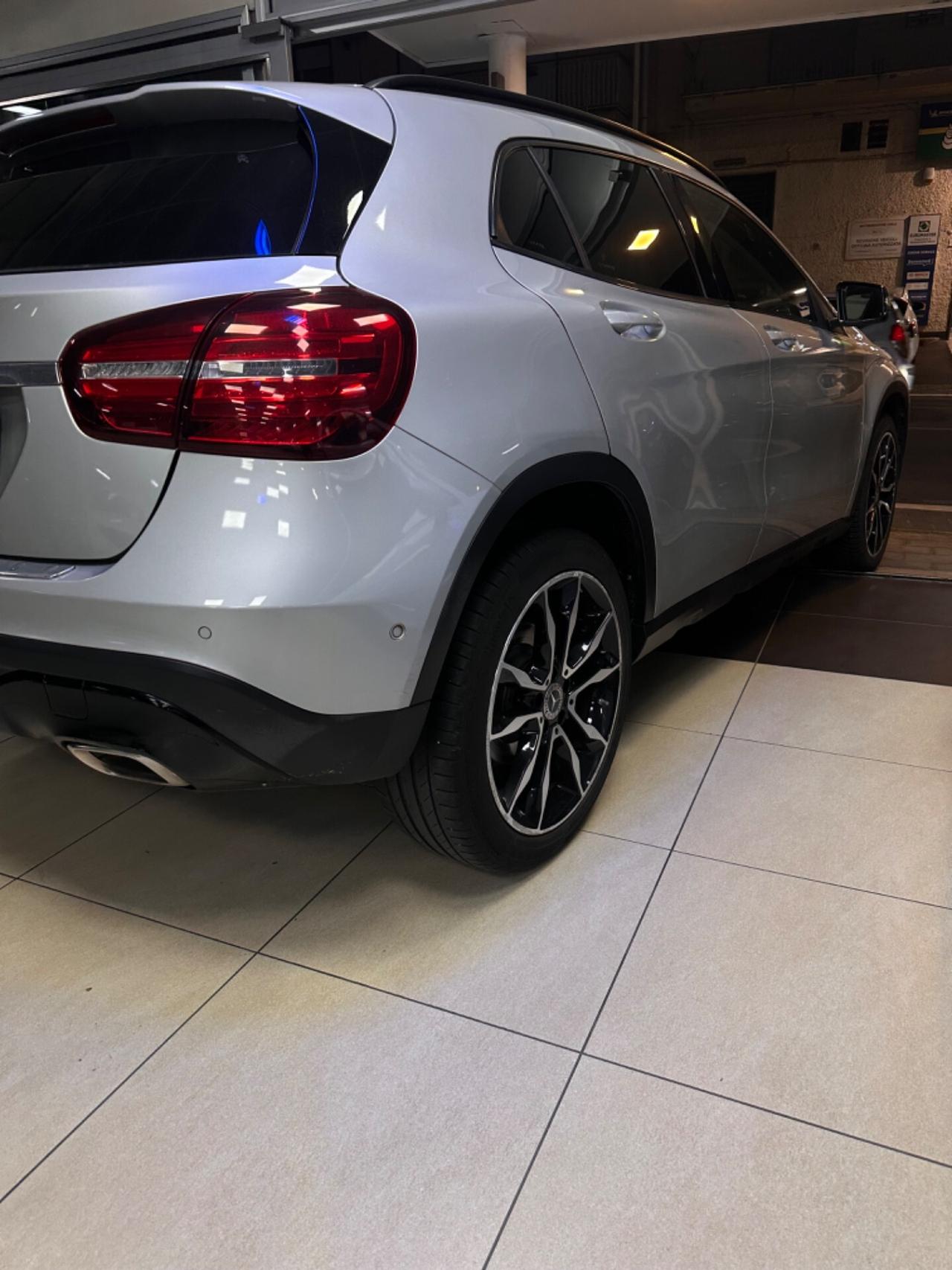 Mercedes-benz GLA 180 GLA 180 d Sport