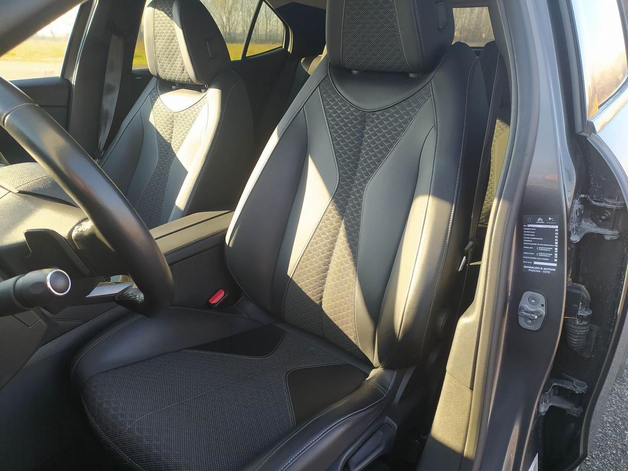 DS DS 4 Crossback Cross Trocadero 1.5 Blue H #8276