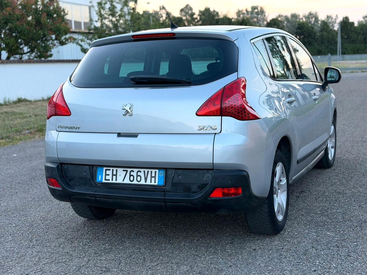 Peugeot 3008 1.6 HDi 112CV Automatico