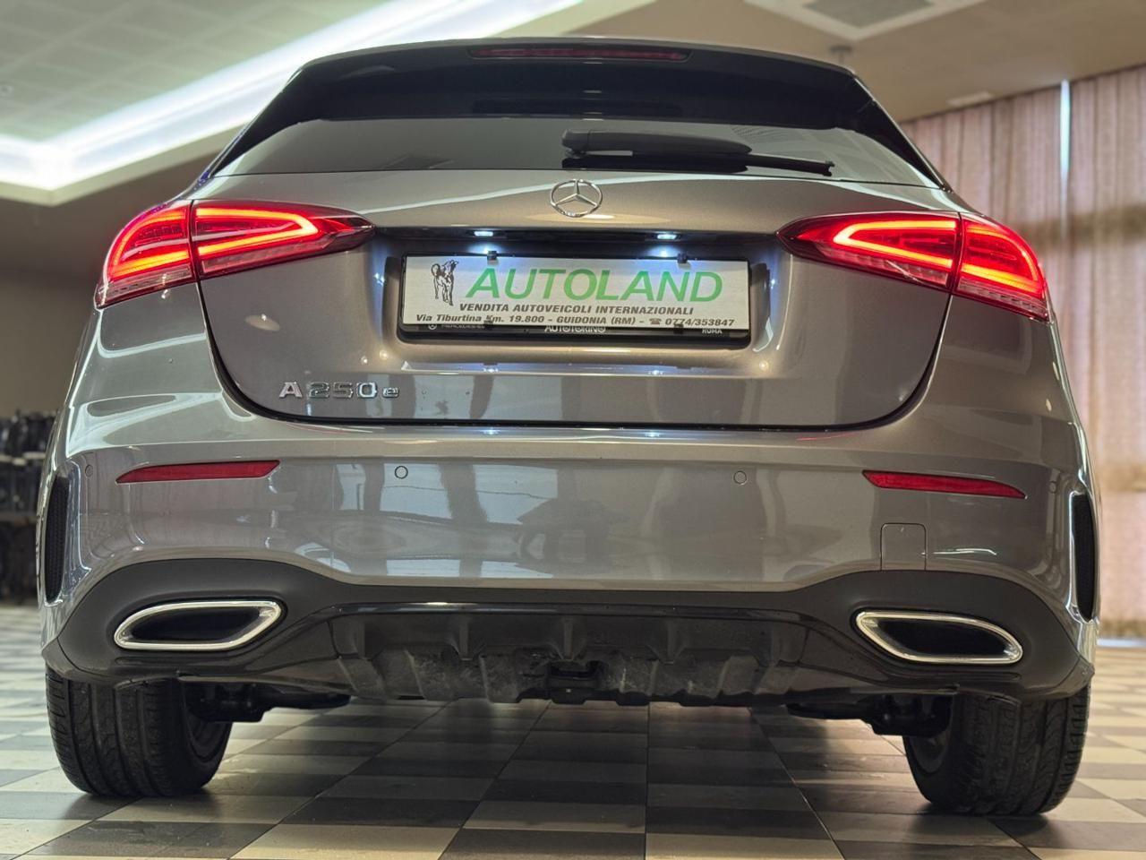 MERCEDES-BENZ A 250 Automatic Premium UniPro Mbux Ambient Light