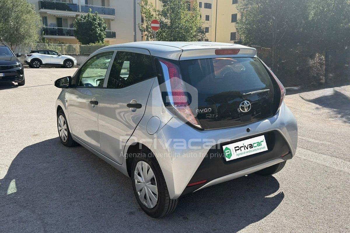 TOYOTA Aygo 1.0 VVT-i 69 CV 5 porte x-business