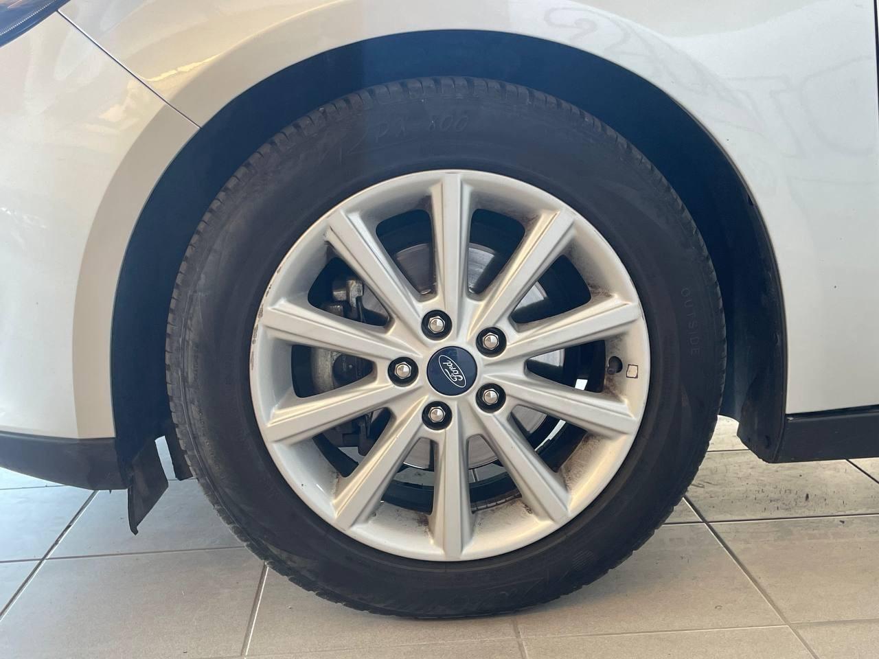 Ford Focus 1.5 | 120 CV - Distribuzione Eseguita