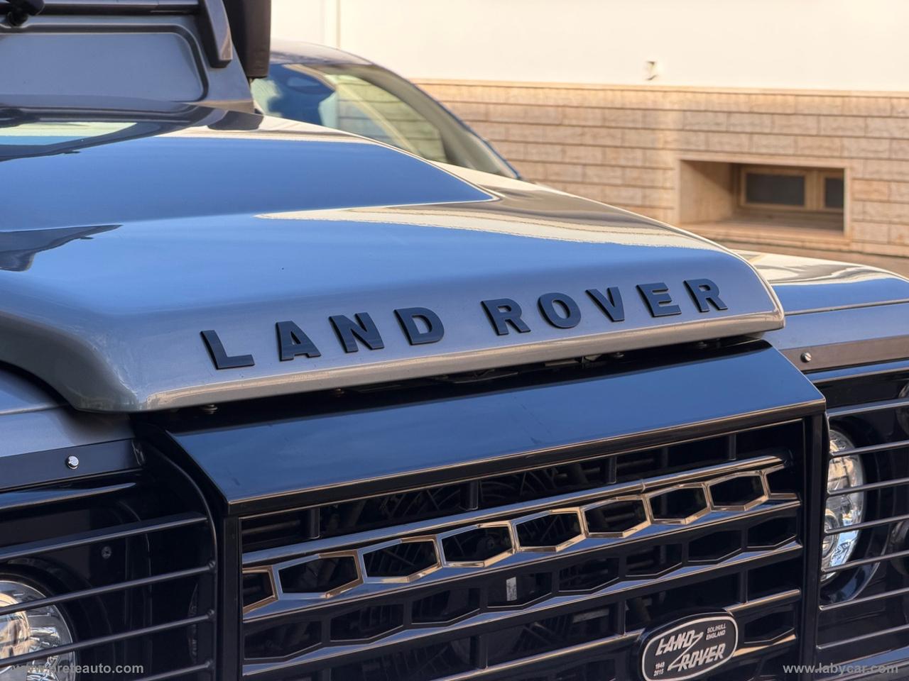 LAND ROVER Defender 110 2.2 TD4 Station Wagon N1