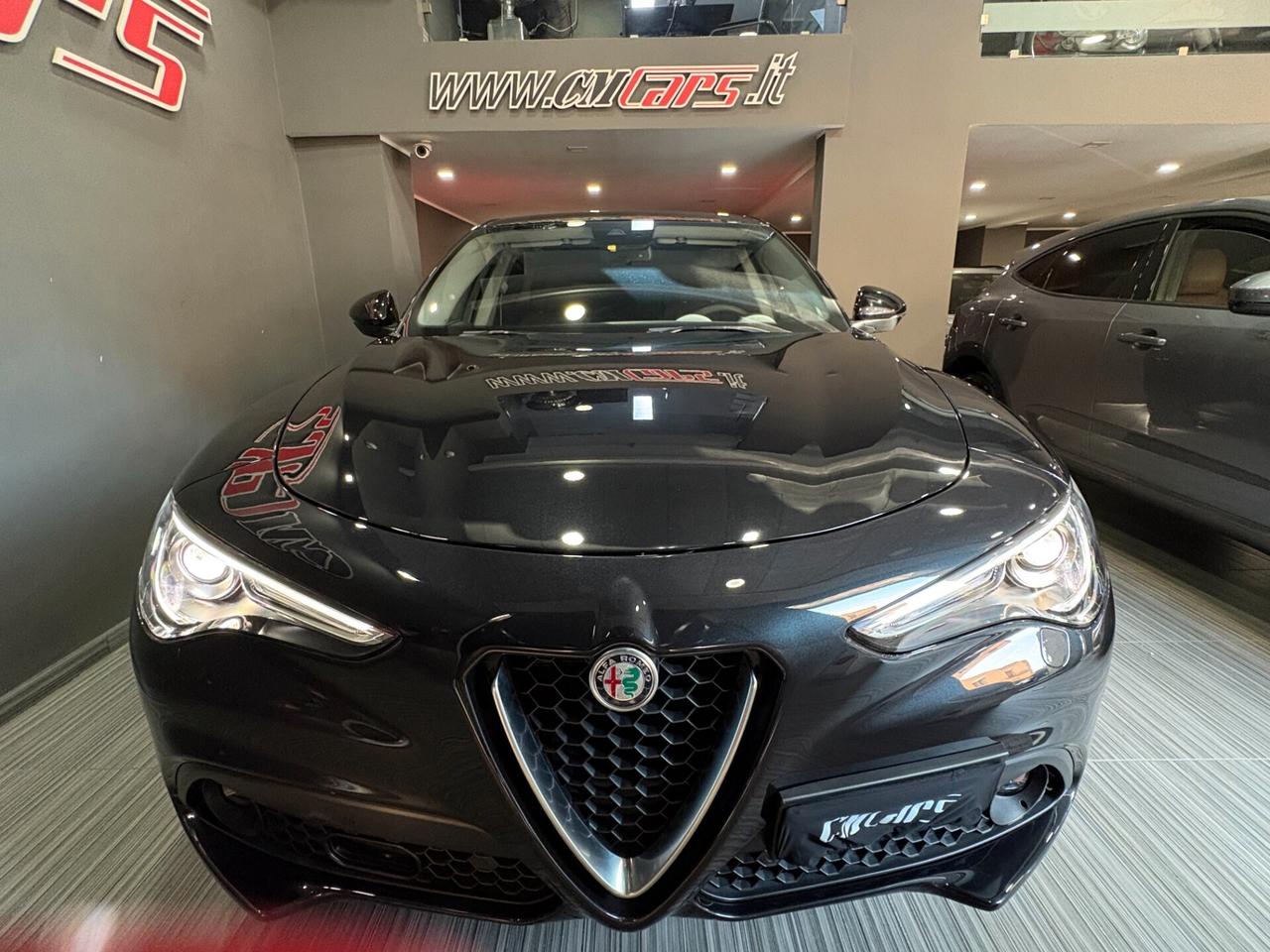 Alfa Romeo Stelvio 2.2 turbo diesel 160cv Auto RWD Business ITALIANA