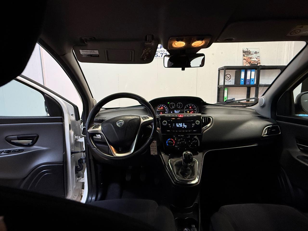 Lancia Ypsilon 0.9 TwinAir 85 CV 5 porte Metano Ecochic Gold