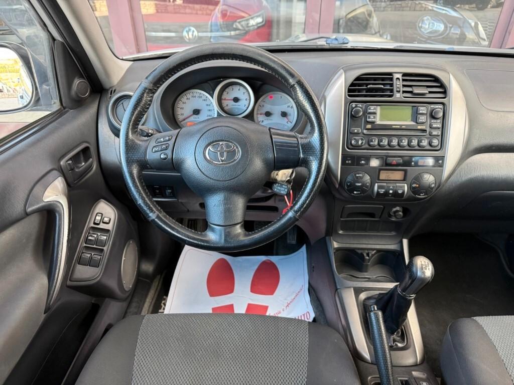 Toyota Rav4 4x4 2.0 D-4d 16v 5p Sol
