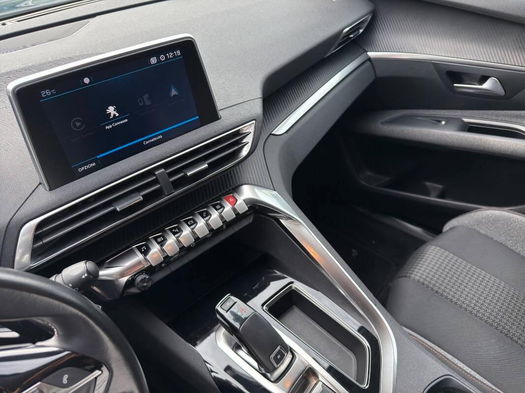 Peugeot 3008 1.5 bluehdi Allure s&s 130cv eat8