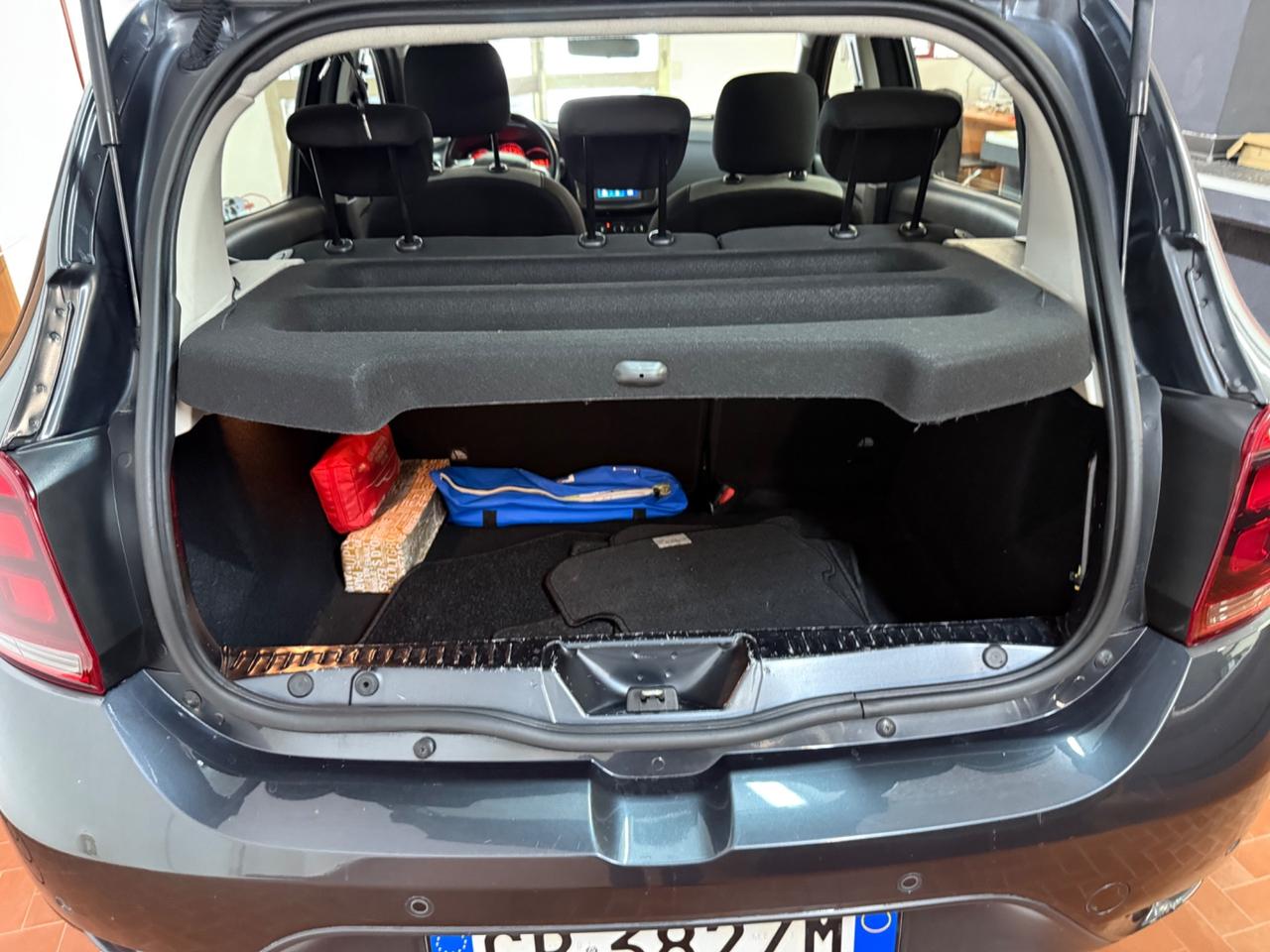 Dacia Sandero Stepway 1.0 TCe 100CV ECO-G 15th Anniversary