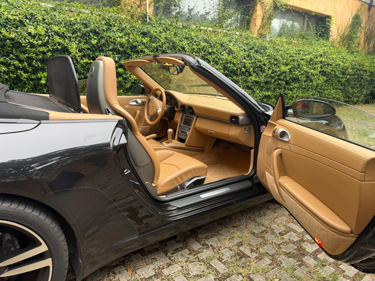 Porsche 911 Carrera Cabrio